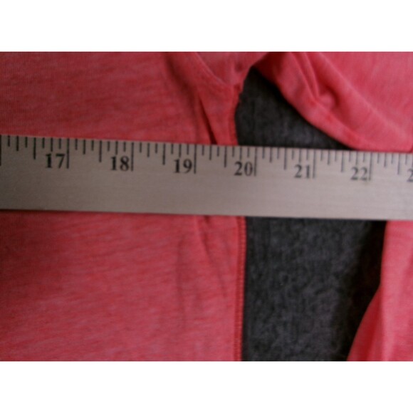 Under Armour Top Women Small Pink Athletic Sporty Training Causal Logo Heatgear - Picture 4 of 10